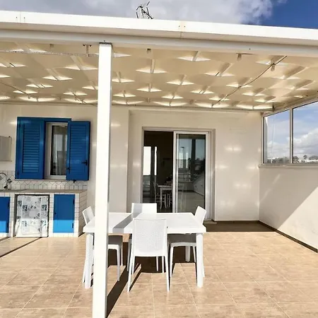 Casa Monica Terrazza * Torre San Giovanni